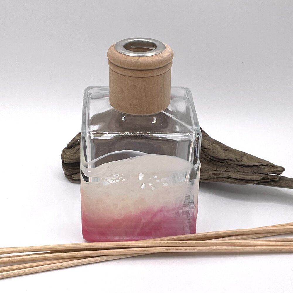 Resin and Glass Reed Diffuser-New! - Picture 7 of 7